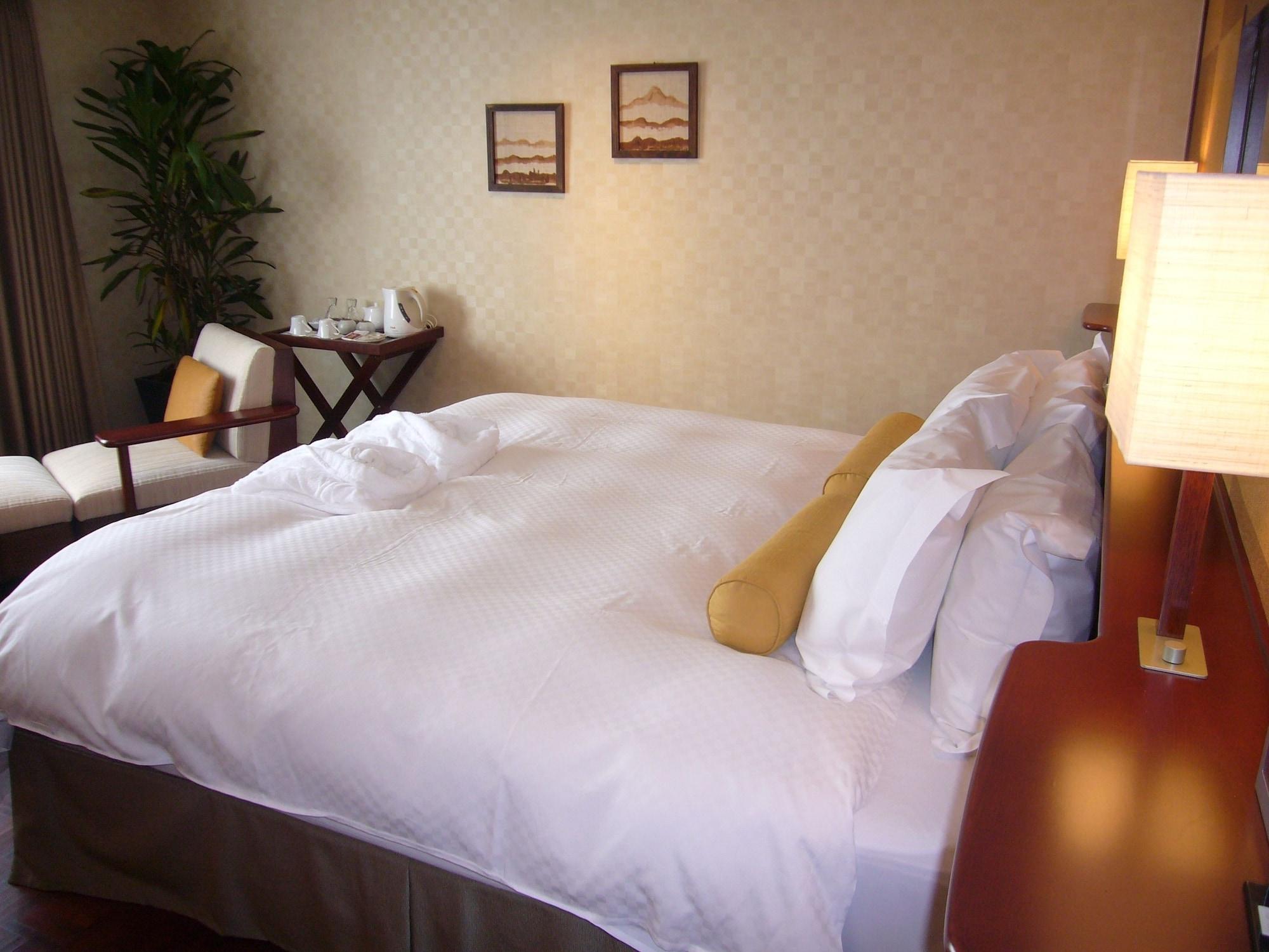 Miyazaki Kanko Hotel Bagian luar foto